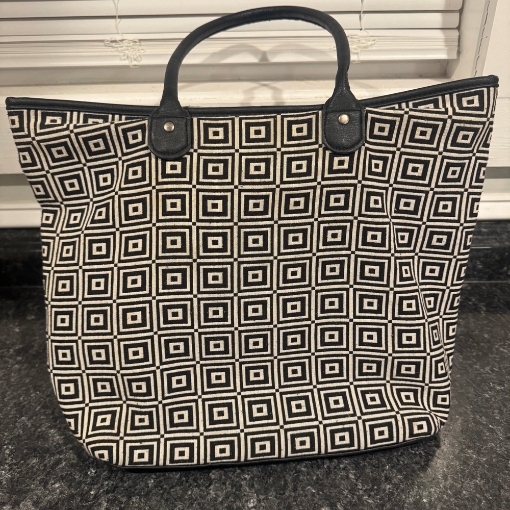 Carpisa Black White Geometric Square Print Tote Bag Italian Design Faux Leather‎